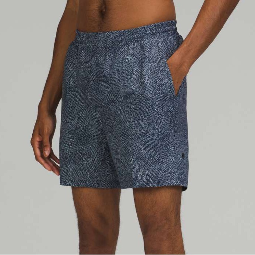 Lululemon Channel Cross Swim Short 7” Quick Dil Blue Multi size Medium
